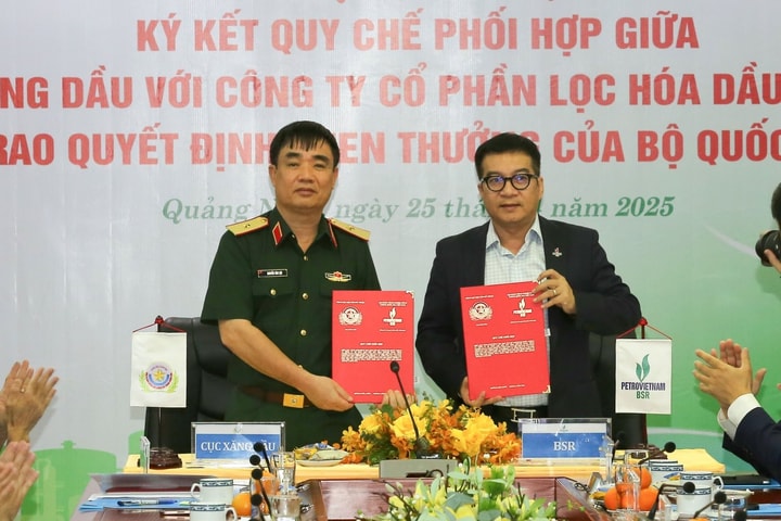 Nhà máy lọc dầu Dung Quất góp phần đảm bảo an ninh quốc phòng