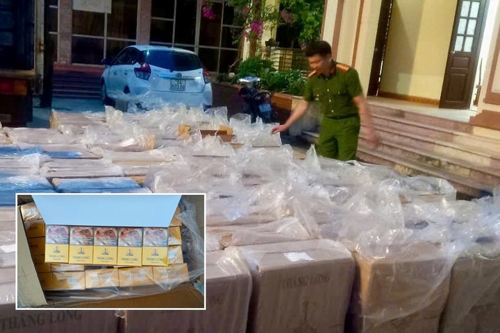 Triệt phá đường dây buôn bán thuốc lá giả qua mạng