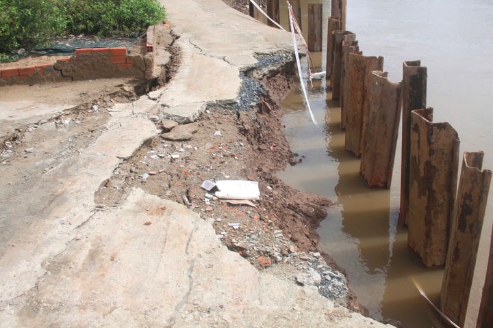 Bạc Liêu: Sạt lở tại phường Nhà Mát