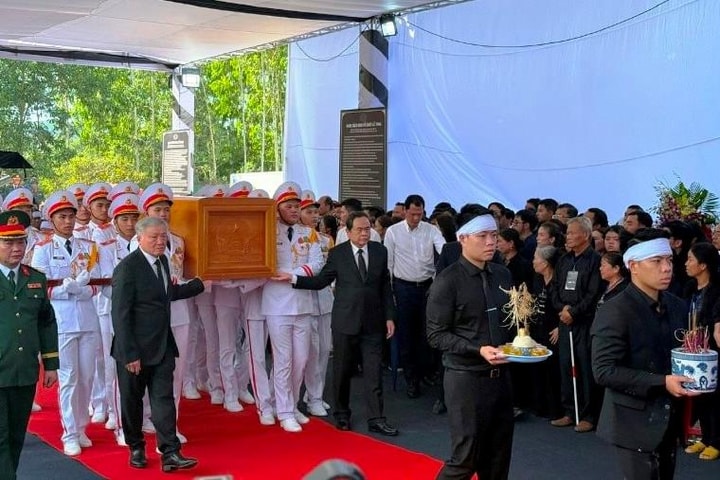 Nguyên Chủ tịch nước Trần Đức Lương đã an nghỉ tại quê nhà