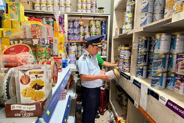 Hà Nội tăng cường rà soát, kiểm tra thuốc, thực phẩm chức năng giả