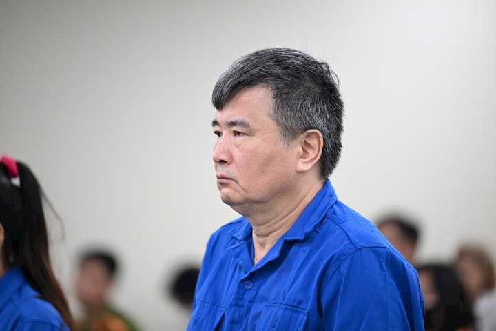 Những hình ảnh trong phiên tòa xét xử cựu Phó Vụ trưởng Bộ Công Thương