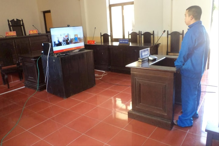 TAND TP Gò Công xét xử trực tuyến 2 vụ án liên quan ma túy