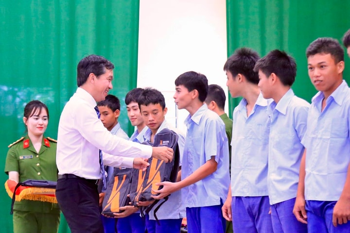 Đề xuất sửa đổi thủ tục đề nghị Tòa án miễn, giảm thời hạn thi hành quyết định với học sinh trường giáo dưỡng