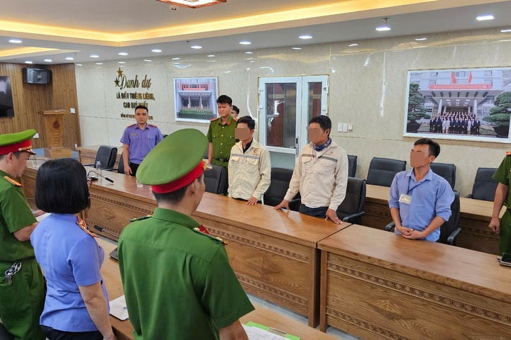 Khởi tố vụ án "Gây ô nhiễm môi trường"