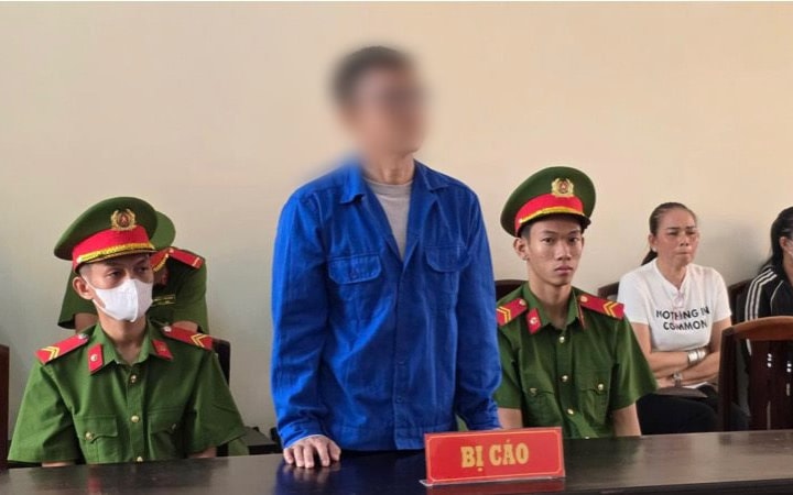 Đâm người tình vì mâu thuẫn tiền bạc