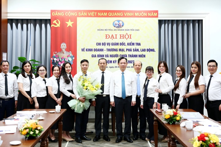 Tổ chức thành công Đại hội Chi bộ Vụ Giám đốc kiểm tra III nhiệm kỳ 2025 - 2027