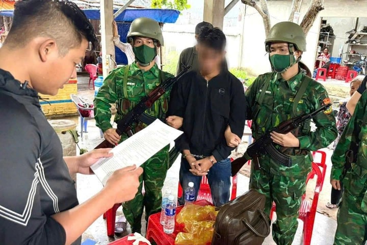 Bắt giữ đối tượng tàng trữ ma túy