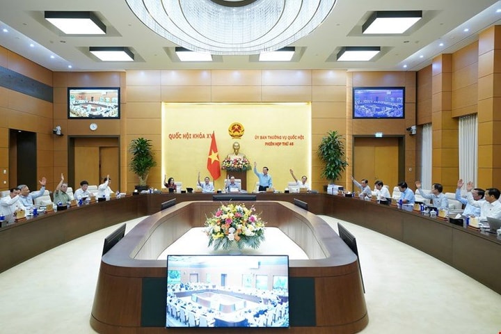 UBTVQH thông qua phương án cả nước còn 3321 xã phường, đặc khu