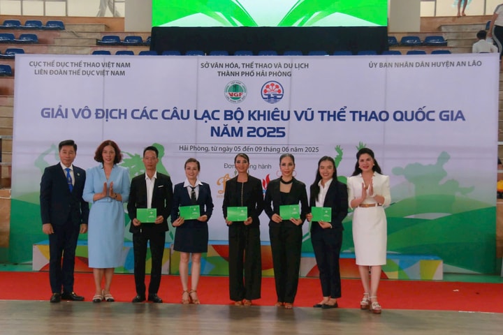 Sôi động Giải vô địch các CLB Khiêu vũ thể thao quốc gia 2025
