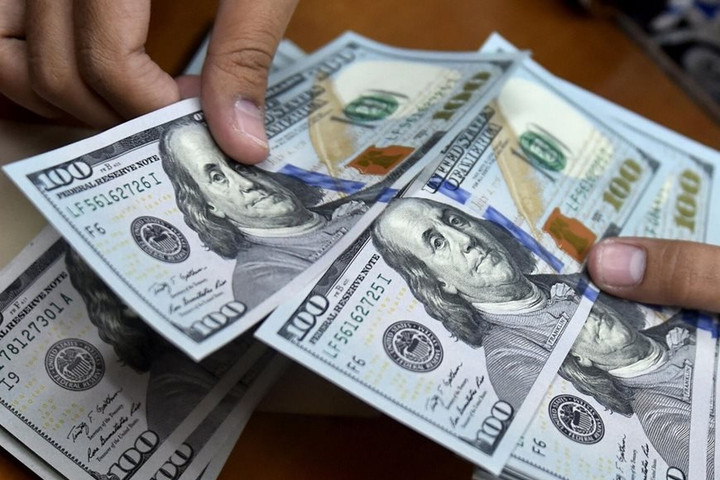 Tỷ giá USD ngày 7/6: Đồng USD chợ đen tiếp tục “đóng băng”