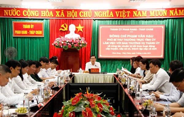 Ninh Thuận kiểm tra công tác chuẩn bị kết thúc hoạt động cấp huyện,  xã cũ