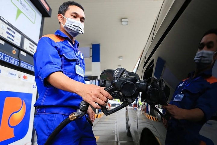 Giá xăng dầu ngày 10/6: Tăng phiên thứ ba liên tiếp