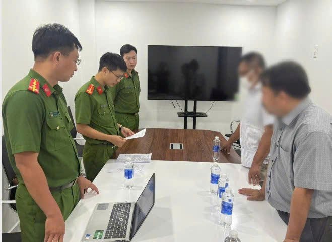 Khởi tố 17 bị can lập khống phiếu kết quả quan trắc môi trường