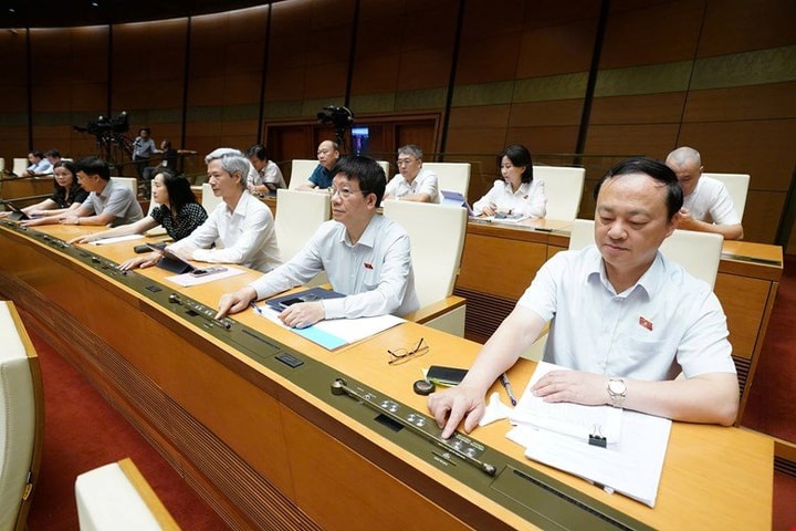 Thuế suất ưu đãi với báo chí được giảm đồng bộ về mức 10%