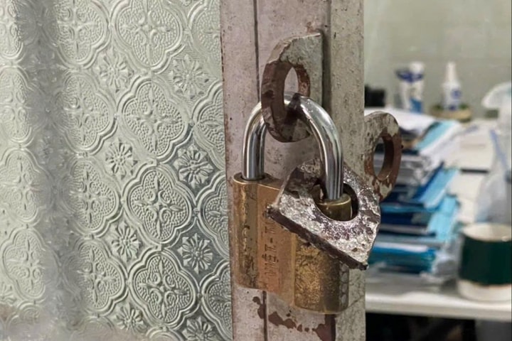 Trộm cắt khóa, đột nhập vào nhà lấy tài sản giữa ban ngày