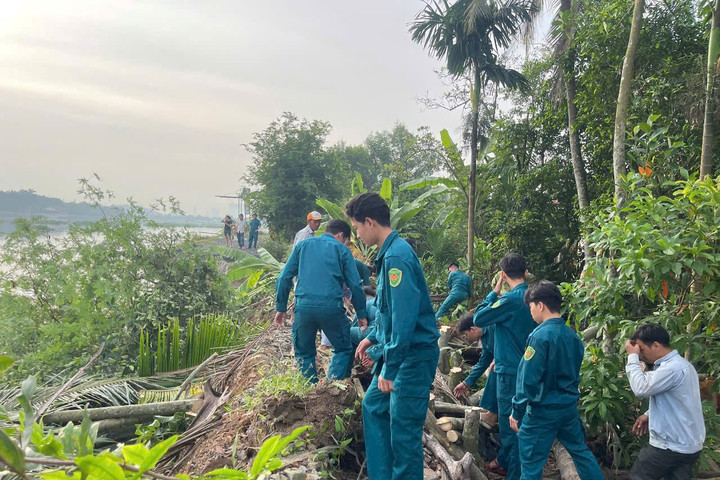 Nguyên nhân vụ sạt lở bờ bao TP.HCM