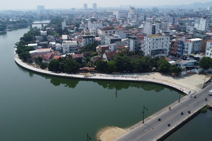 Đẩy nhanh tiến độ đường đi bộ ven sông Như Ý