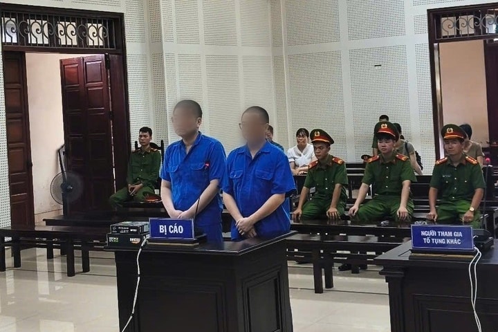 Tàng trữ, lưu hành tiền giả, 2 bị cáo lĩnh án