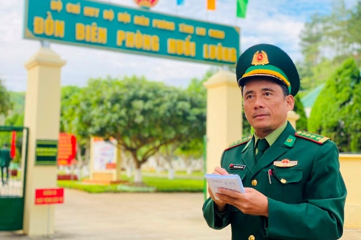Người kể chuyện biên giới