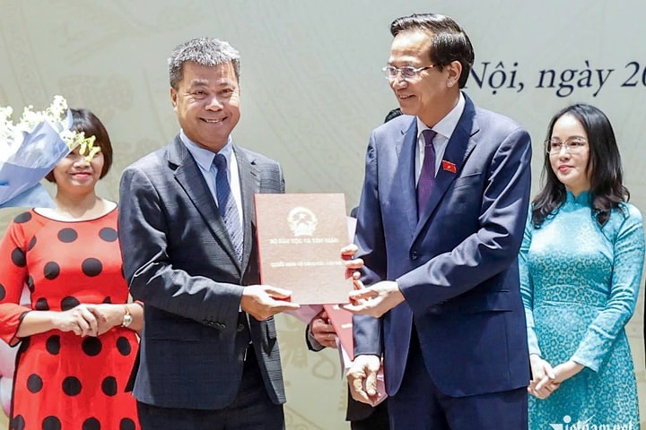 Ông Nguyễn Văn Bá làm Tổng Biên tập Báo VietNamNet thuộc Bộ Dân tộc và Tôn giáo