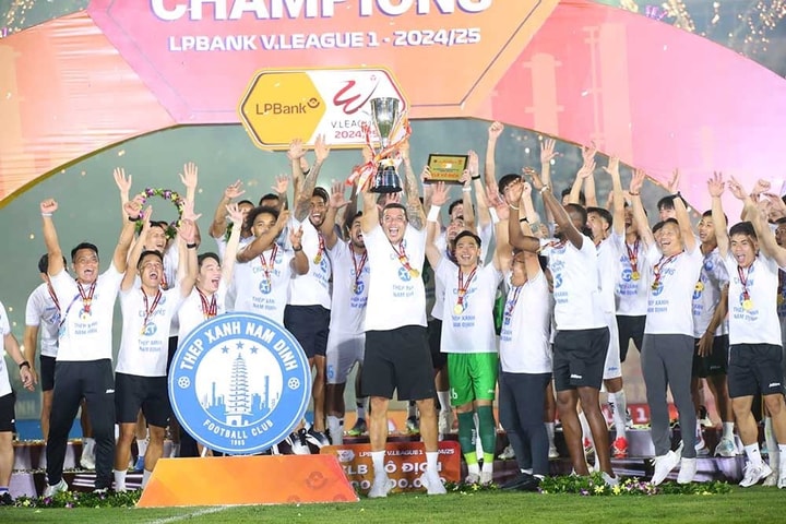 V.League 1-2024/2025 khép lại với nhiều cảm xúc