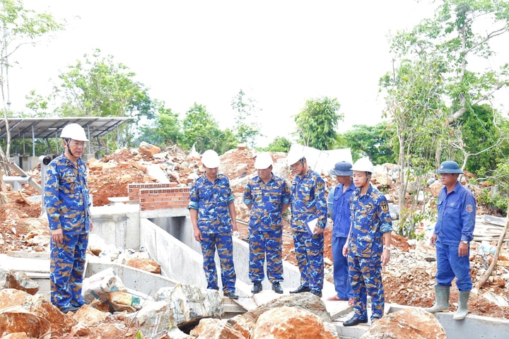 Lữ đoàn 83 thi đua chào mừng Đại hội Đảng bộ Hải quân lần thứ XIV