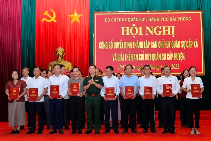 Hải Phòng: Công bố quyết định thành lập Ban Chỉ huy quân sự cấp xã