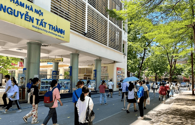 Trường Nguyễn Tất Thành công bố điểm thi và điểm chuẩn vào lớp 10