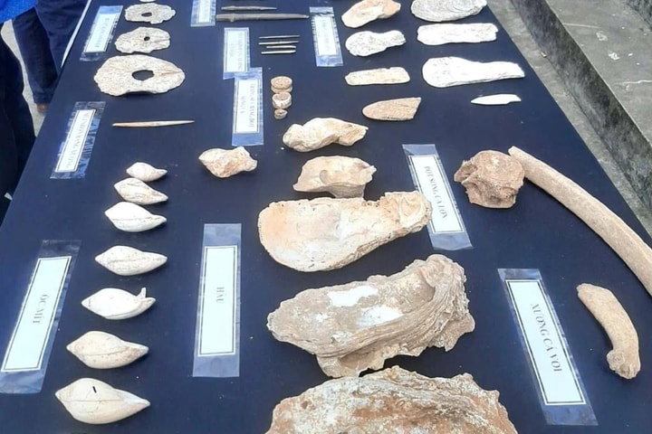 Tìm thấy nhiều hiện vật mới tại di tích Mán Bạc