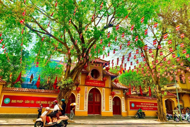 Sáng 1/7, đồng loạt cử chuông, trống cầu nguyện Quốc thái dân an