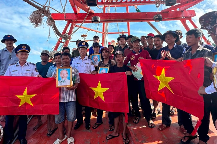 Thắm tình quân - dân nơi đảo tiền tiêu phía Tây Nam của Tổ Quốc