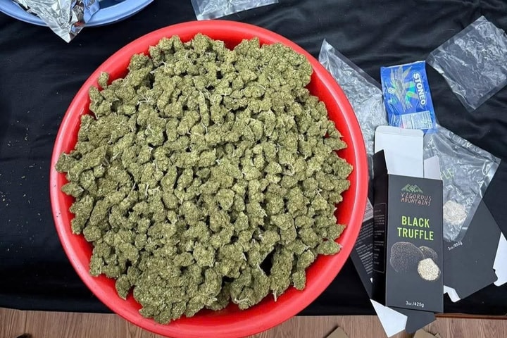 Triệt phá chuyên án ma túy lớn, thu giữ gần 10kg các loại