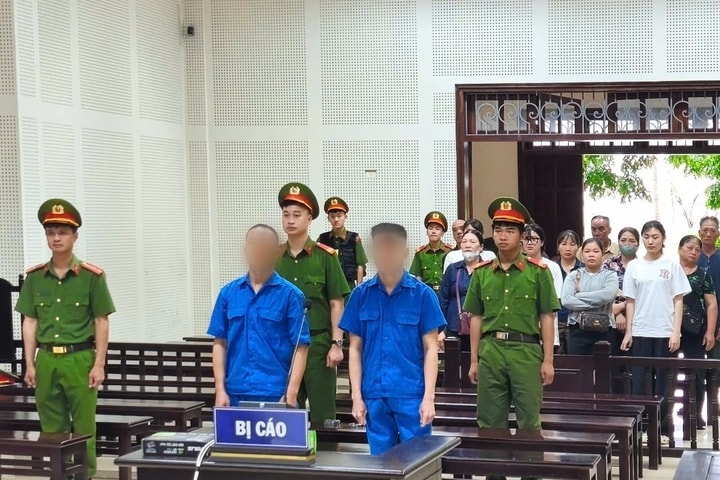 Lĩnh án tù vì đưa 6 người nhập cảnh trái phép