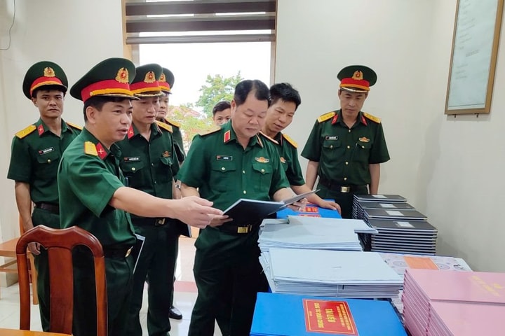Kiểm tra công tác sẵn sàng chiến đấu tại các đơn vị mới thành lập ở Hải Phòng
