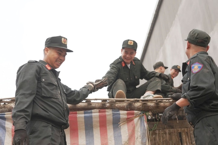6.644 công trình xóa nhà tạm, nhà dột nát tại Cao Bằng đã được khởi công