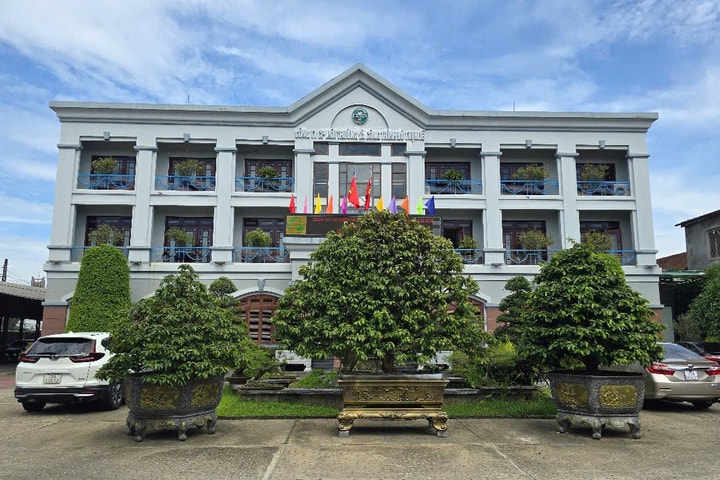 Xe vệ sinh môi trường “vượt rào” giờ cấm, người dân bức xúc