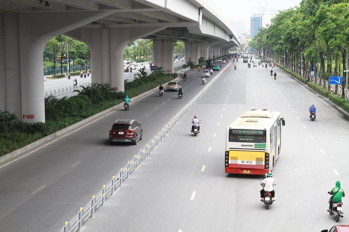 Từ ngày 4/7: Điều chỉnh tổ chức giao thông, phân làn trên đường Phạm Văn Đồng