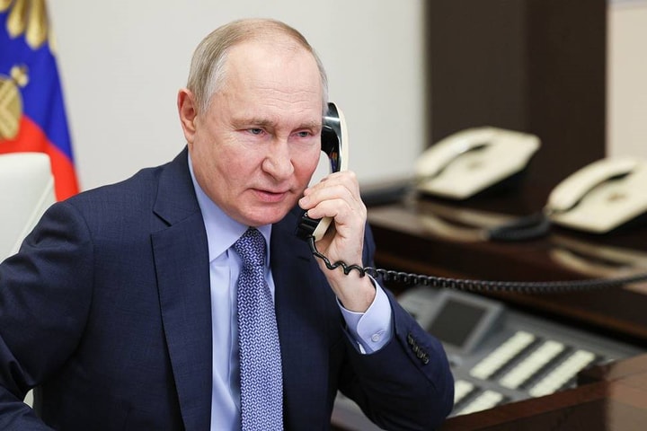 Tổng thống Nga - Pháp lần đầu tiên điện đàm sau hơn 2 năm