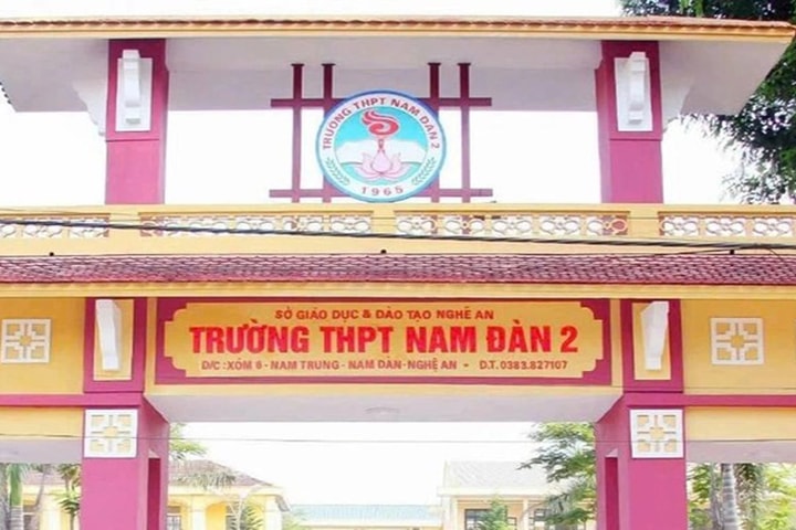 Xôn xao điểm chuẩn 2,5 vào lớp 10 ở Nghệ An