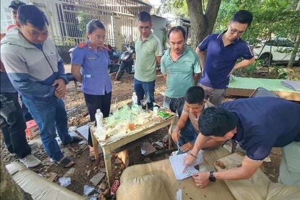 Triệt phá tụ điểm bán ma túy trong nghĩa trang