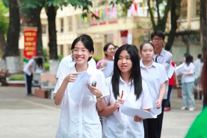 Điểm thi, điểm chuẩn vào lớp 10 công lập của Hà Nội năm học 2025-2026