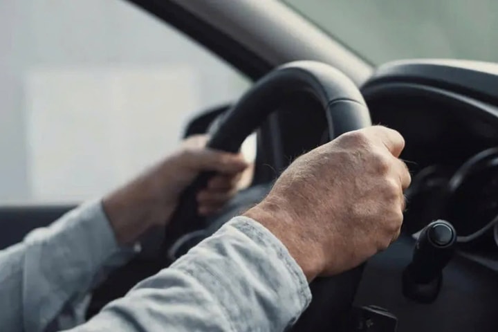 Nguy cơ tai nạn khi người cao tuổi điều khiển phương tiện tham gia giao thông