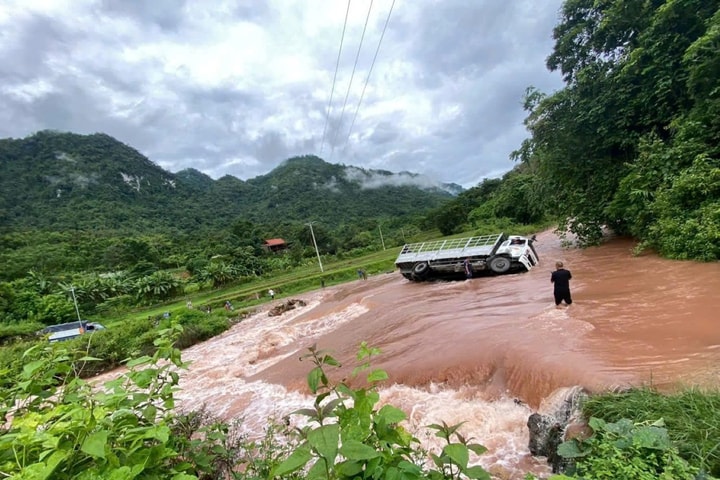 Mưa lớn, xã biên giới Nghệ An chịu nhiều thiệt hại