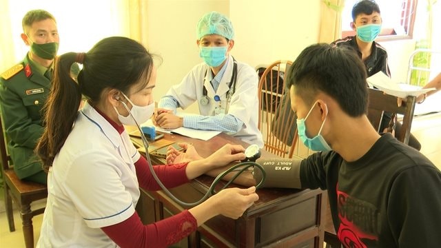 Từ 1/7 không gọi nhập ngũ công dân mắc tật khúc xạ cận thị trên 1,5 diop