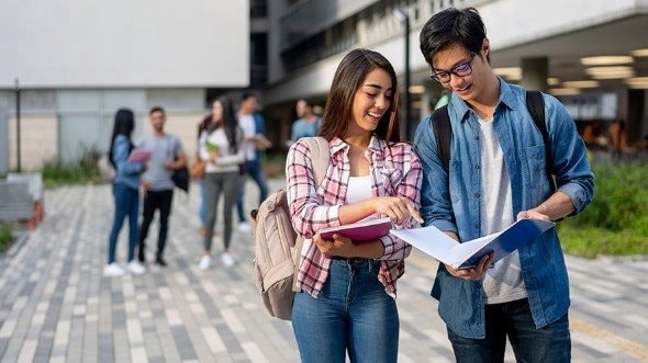 Xem xét miễn bồi hoàn chi phí cho du học sinh không hoàn thành khóa học