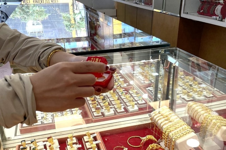 Giá vàng hôm nay 16/7: Sụt giảm gần 1 triệu đồng/lượng
