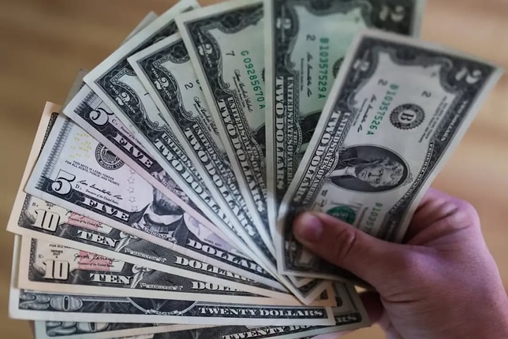 Tỷ giá USD ngày 17/7: Đô la chợ đen không biến động