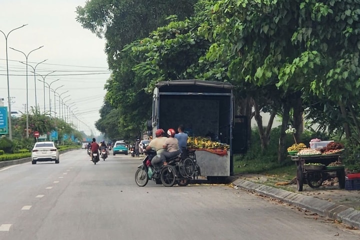 Xử lý chợ cóc dọc Quốc lộ 47 qua khu công nghiệp Lễ Môn