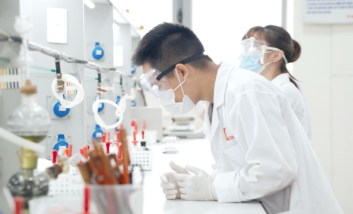 Nghiên cứu sinh các ngành khoa học cơ bản có thể được hỗ trợ học bổng 7 triệu đồng/tháng?